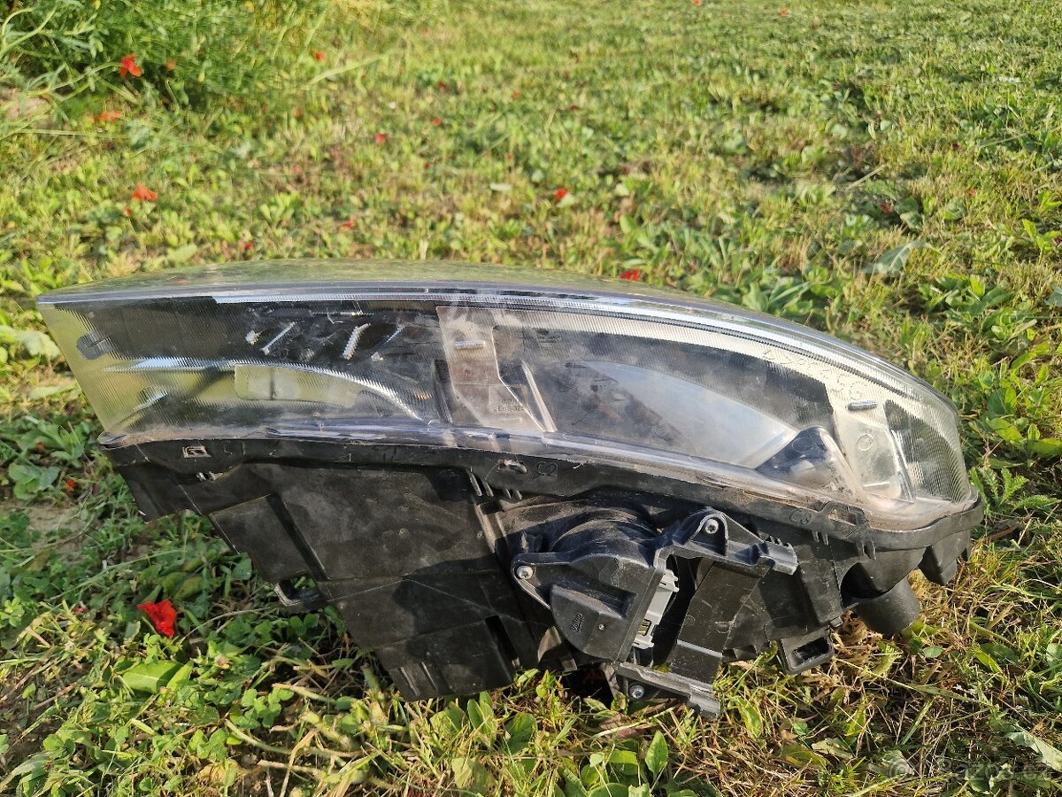 Leve predné svetlo Volvo S60, V60 - 5