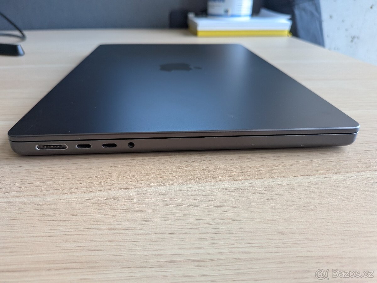 Apple MacBook Pro 14” M3 Pro 18GB/512GB - 5