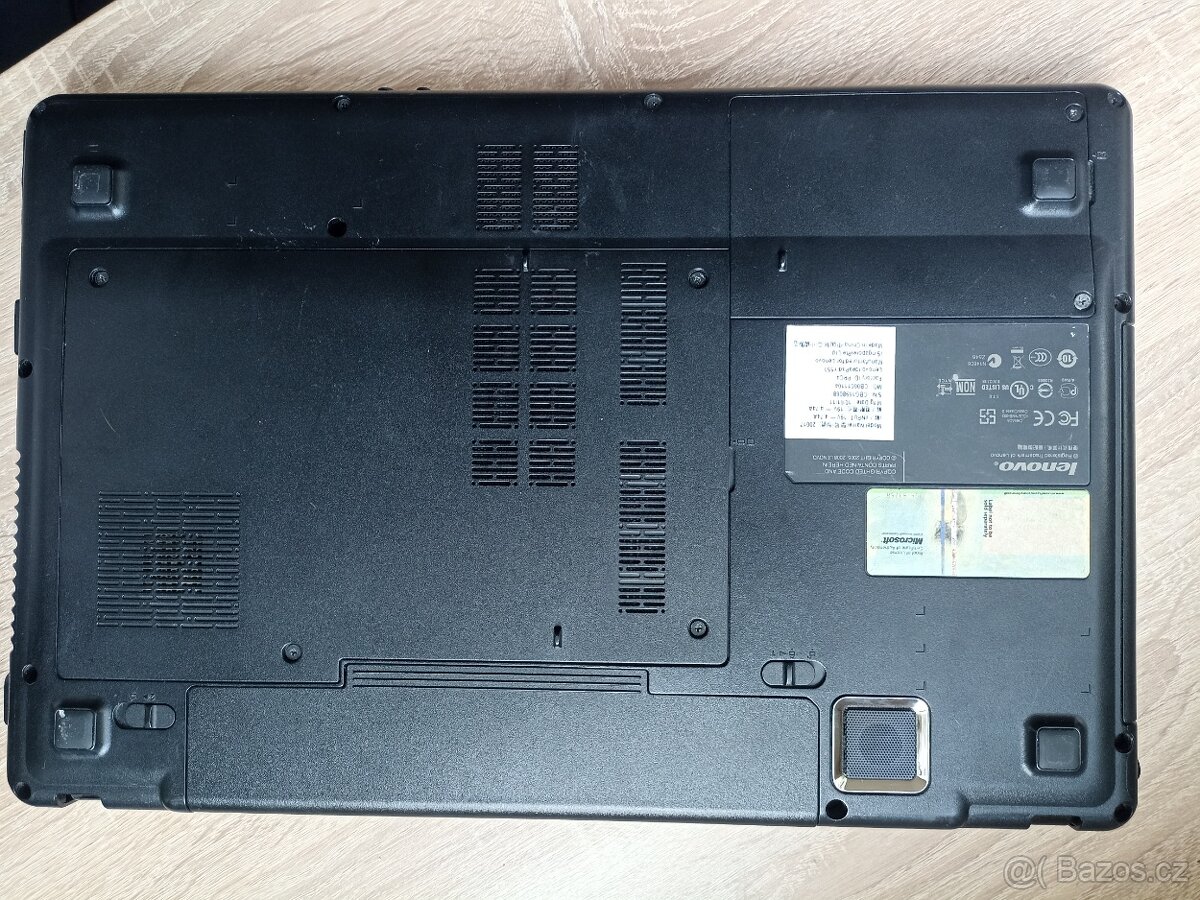 Lenovo IdeaPad Y550 - 5