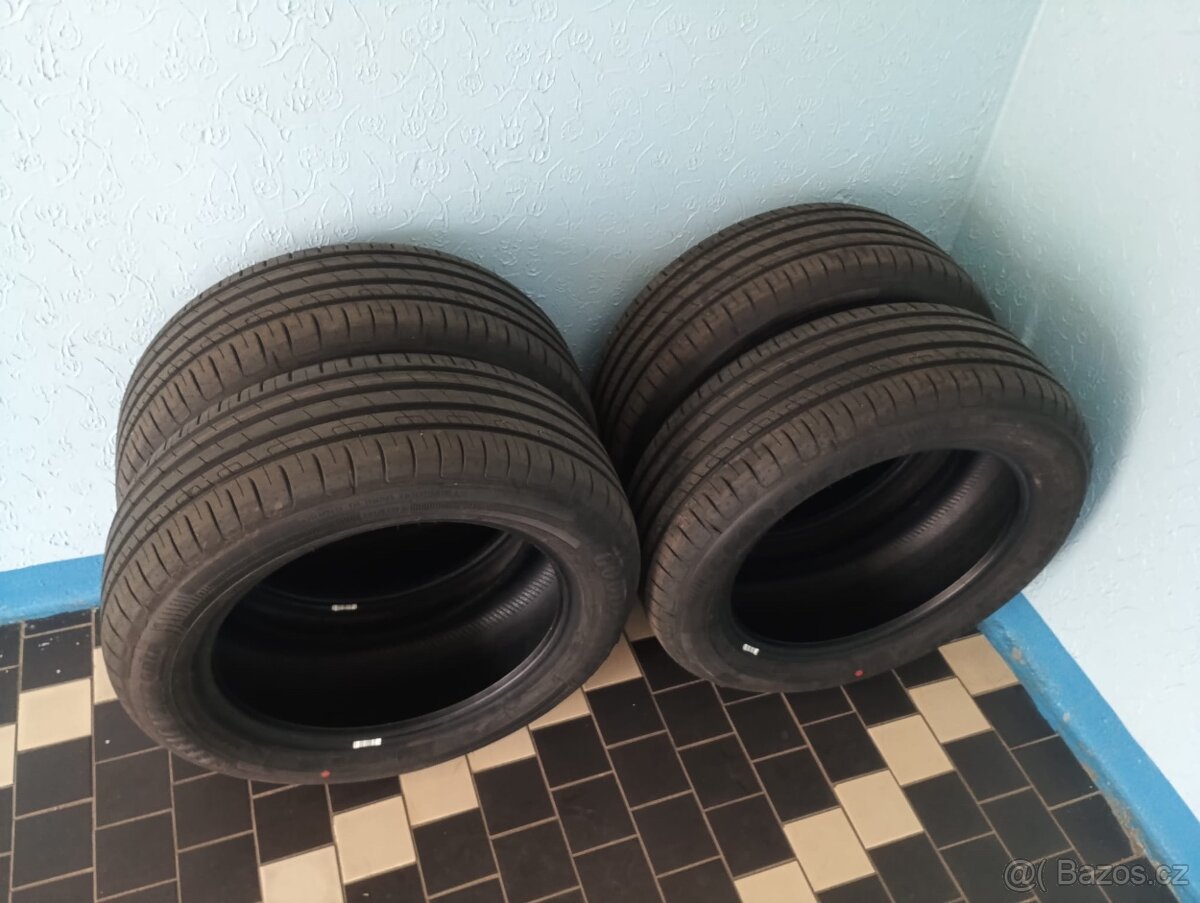 Goodyear EfficientGrip 225/55 R17 - 5