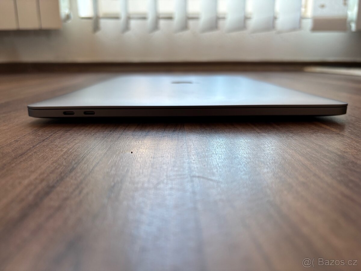 Macbook Pro 15” CTO 32Gb RAM - 5