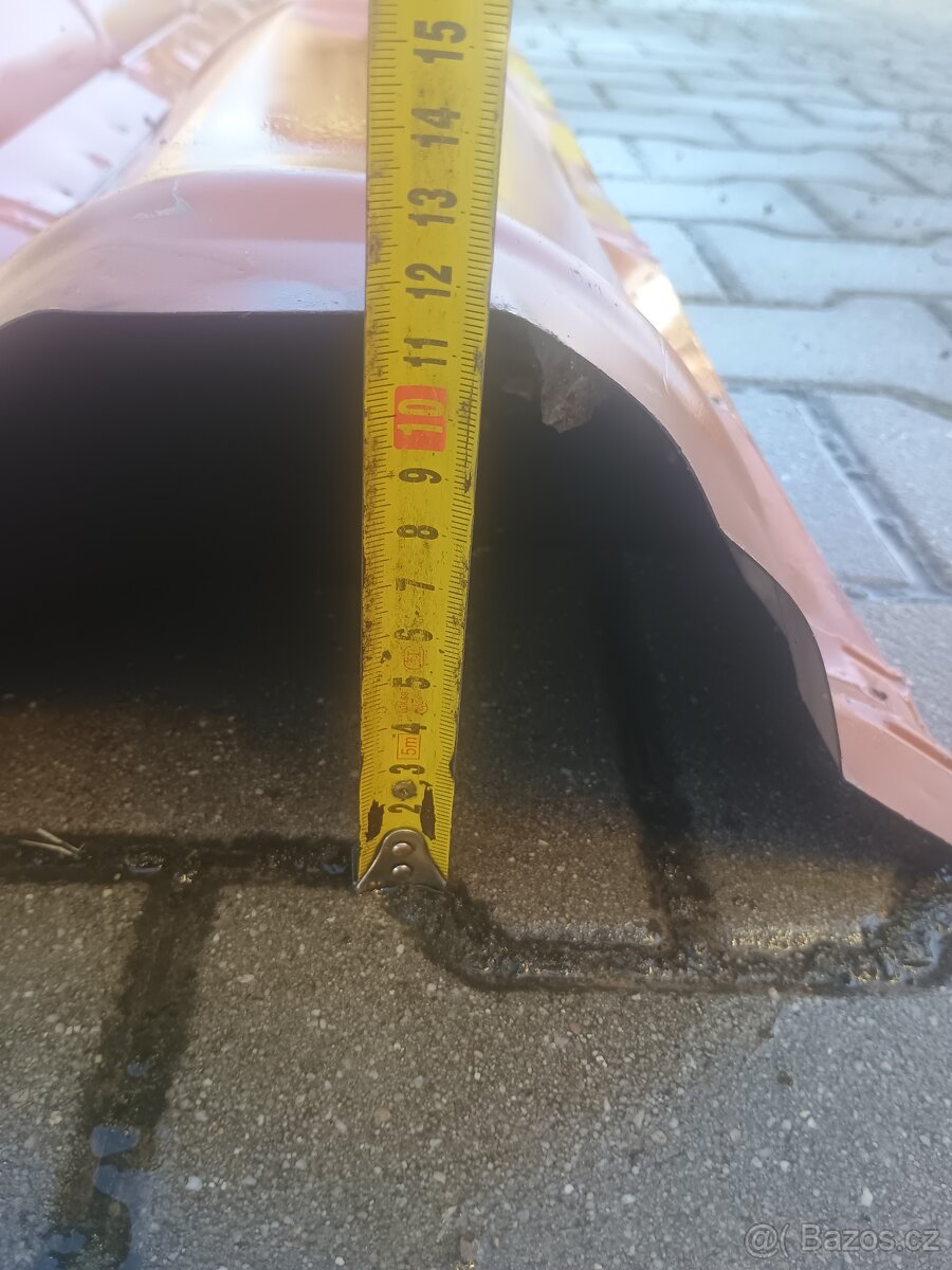 Plechové střešní hřebenáče - 5
