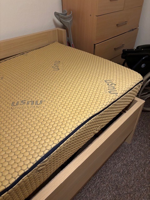 Zdravotní polohovací postel + matrace - 5