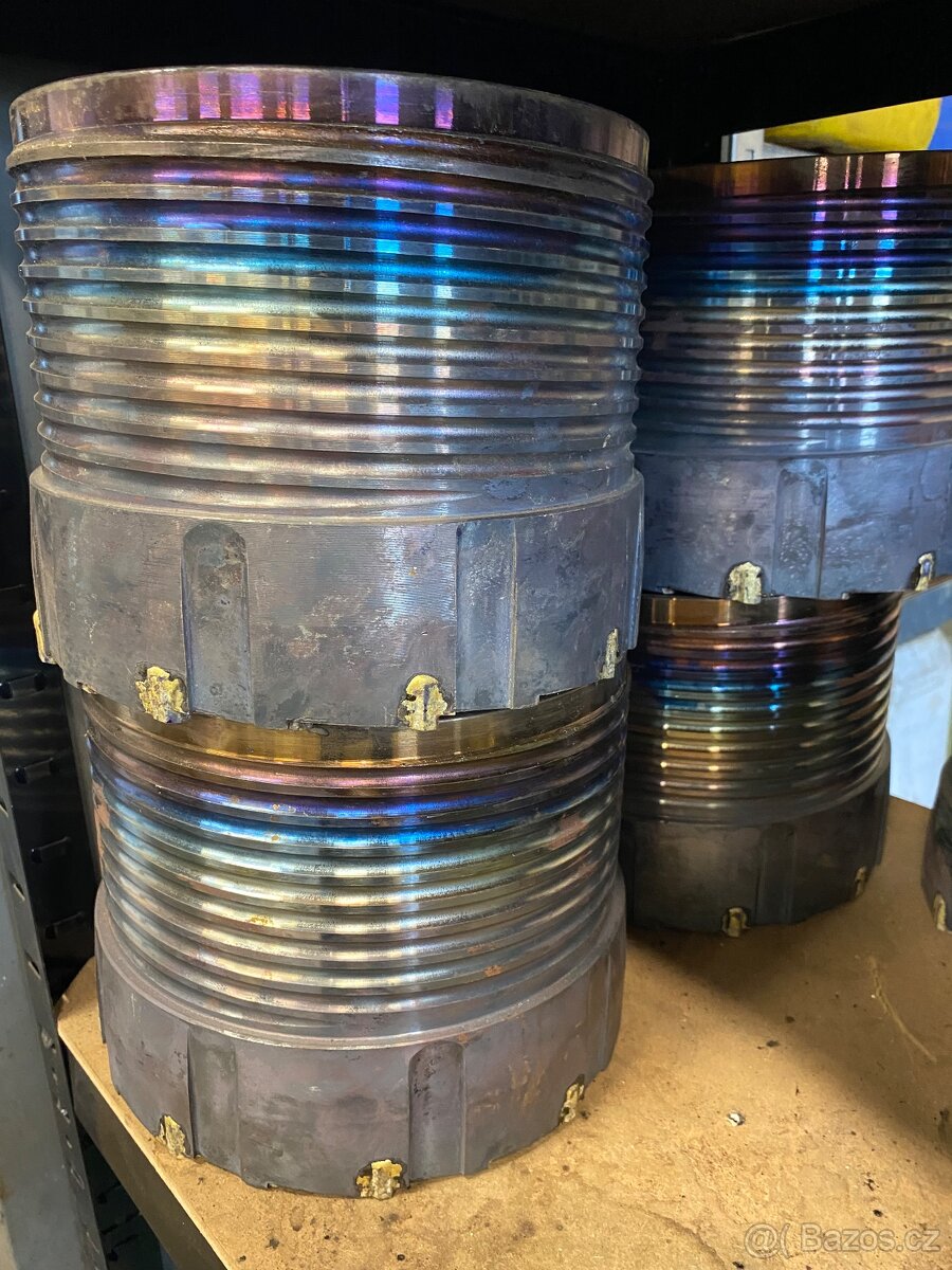 Závitové pažnice vrty a studny, vrtná souprava,vrtné nářadí - 5