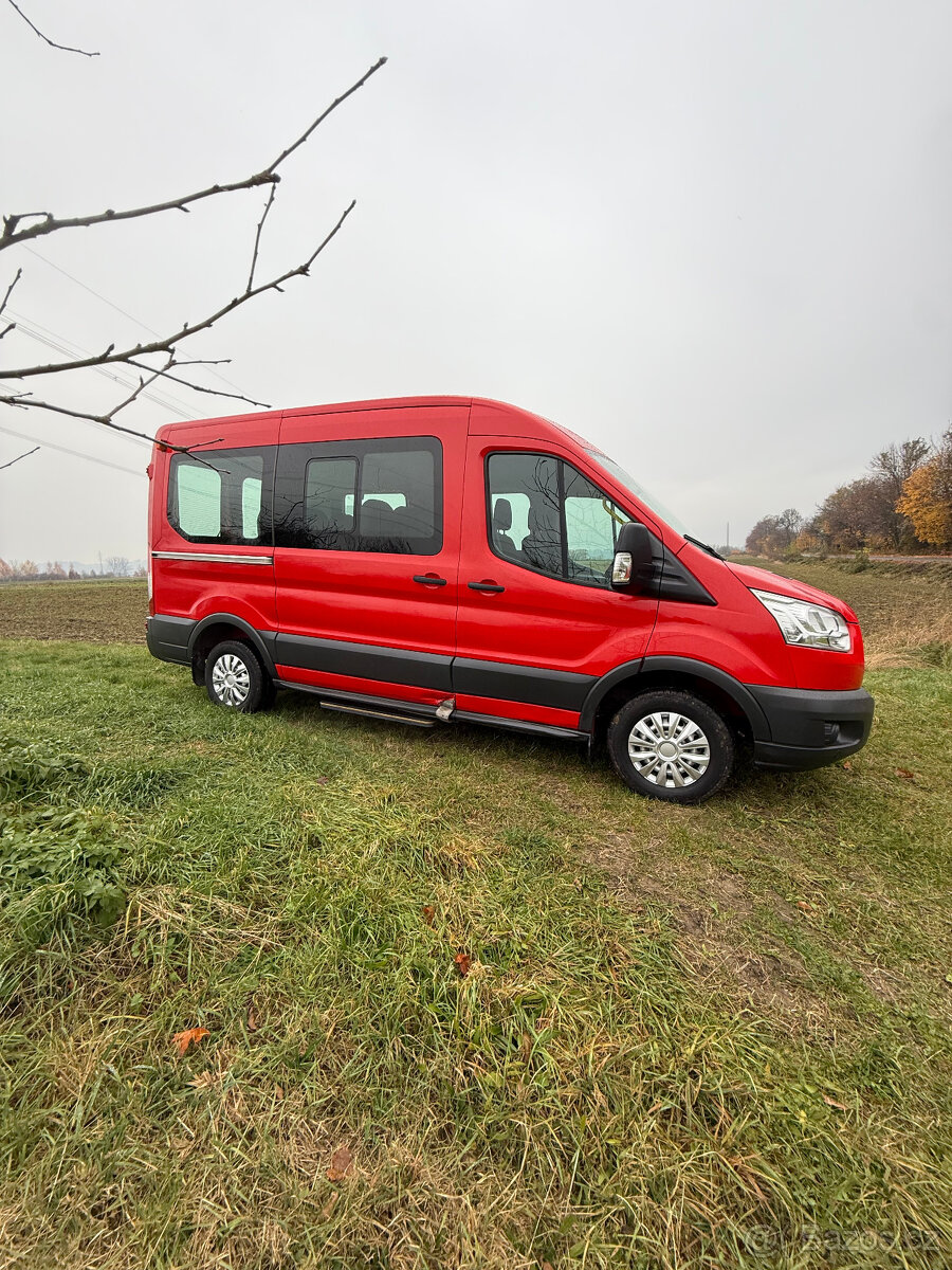 Ford Transit 2.2 TDCI rok 2015 9 Míst 68.247 km STK:10/27 - 5