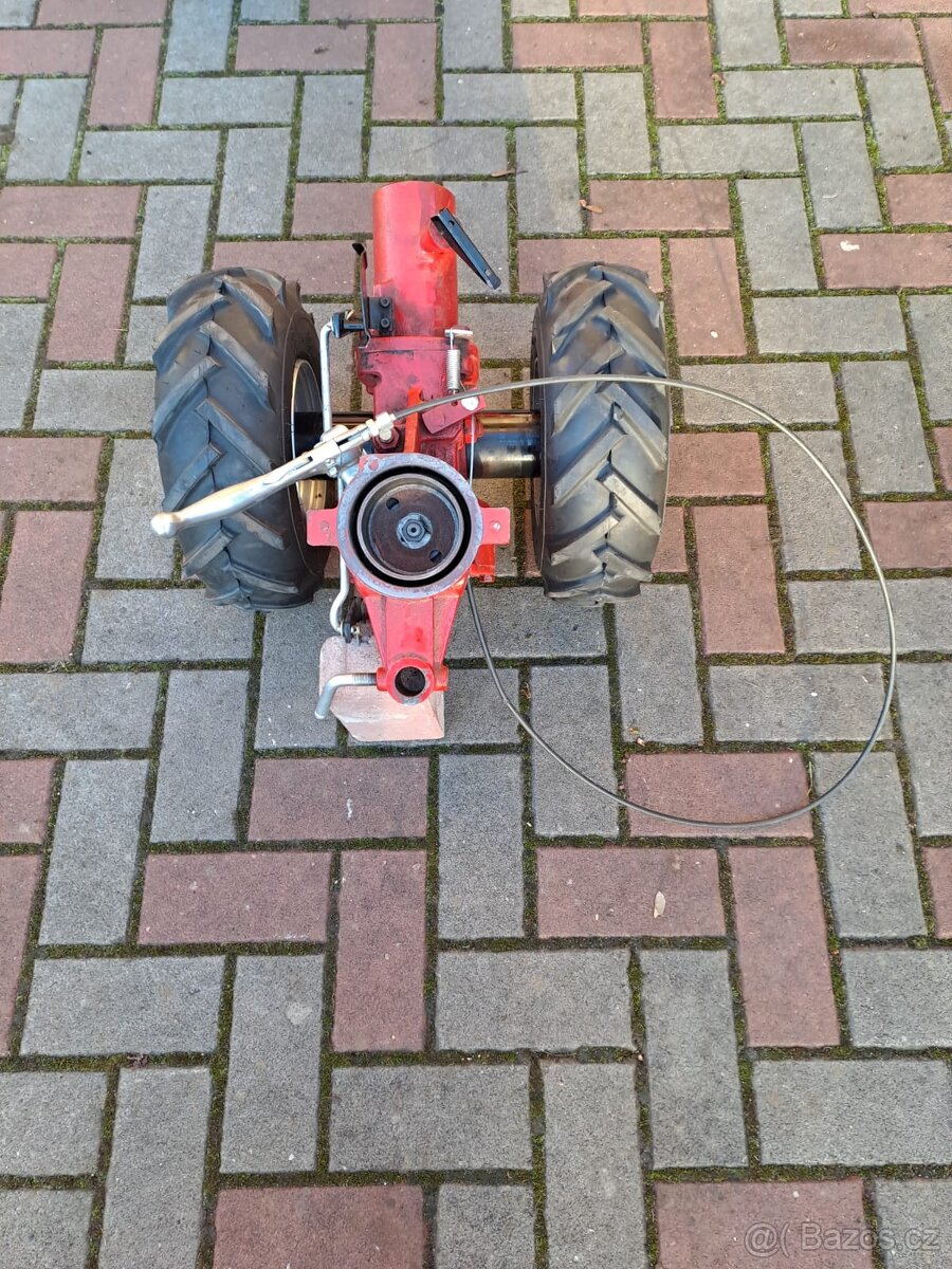 Válcový kartáč a převodova skříň - 5