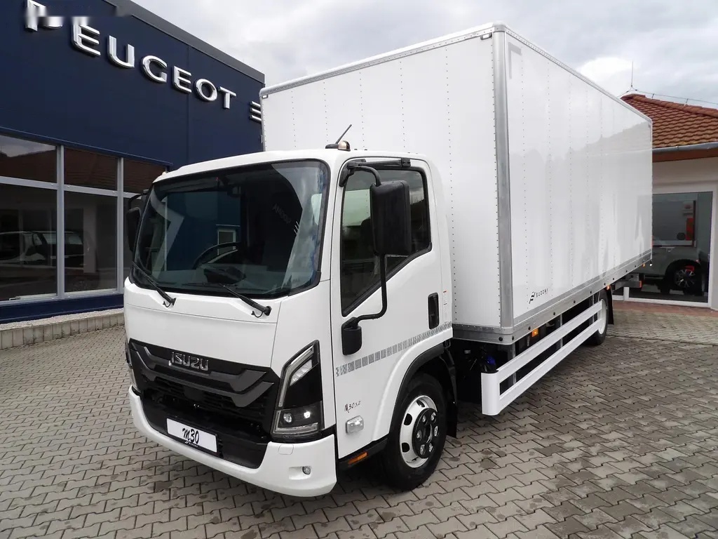 Isuzu, M30 5,2L MAN6, skříň a čelo - 5