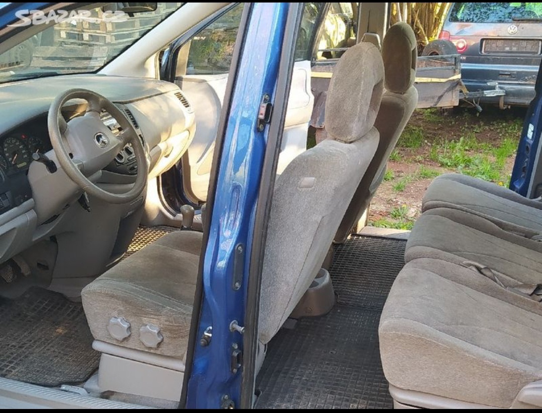 Mazda MPV 2001 na náhradní díly - 5