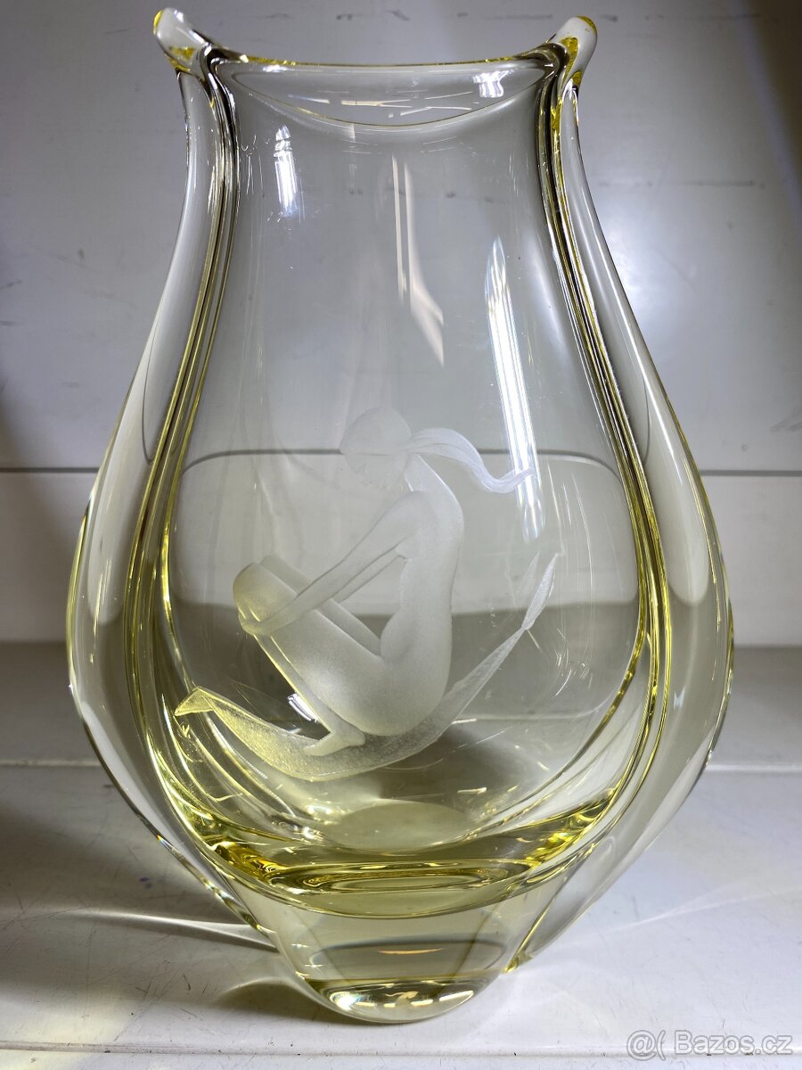 váza hutní sklo s rytinou Miloslav Klinger ŽBS - 5