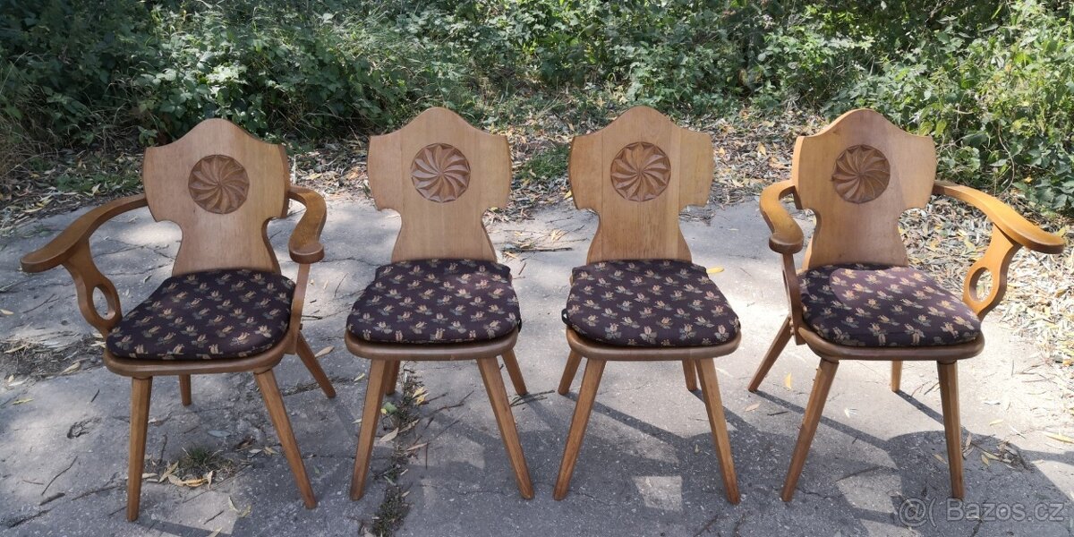 Masivní rozkl.stůl+4 židle - 5