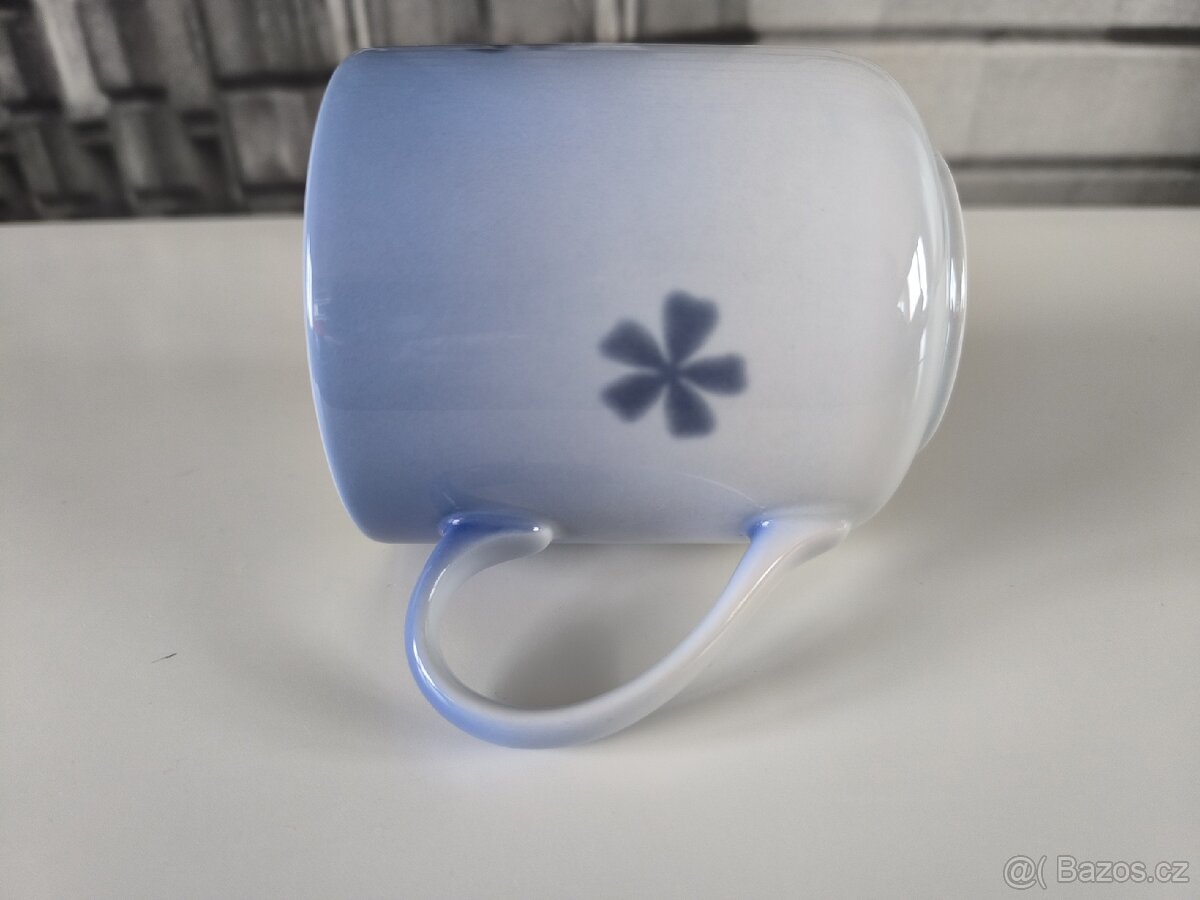 Porcelánový sběratelský hrneček - modré třešně - 5