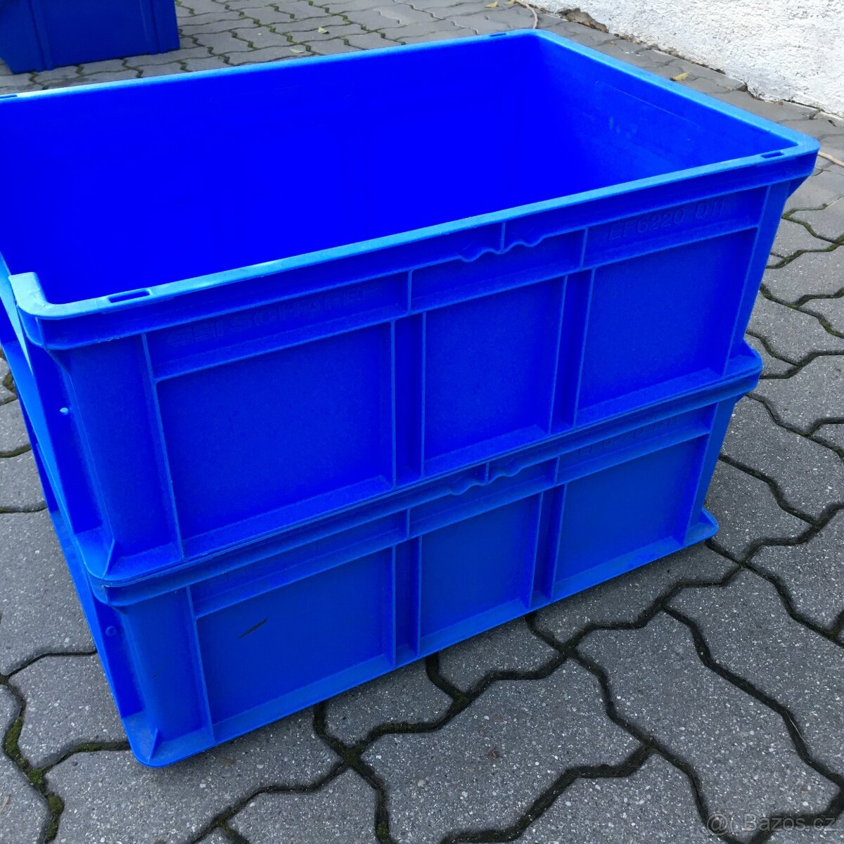 40cm x 60cm Velke Stohovacie plastove bedne do dielne skladu - 5