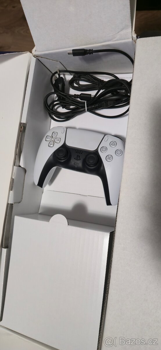 Playstation 5 slim 1TB REZERVACE - 5