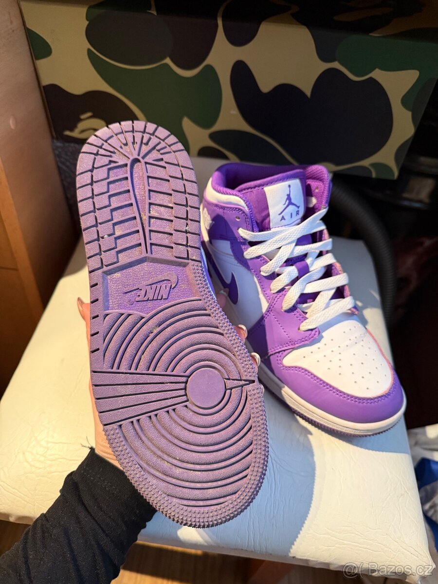 Air Jordan 1 Mid "Purple Venom" GS - 5
