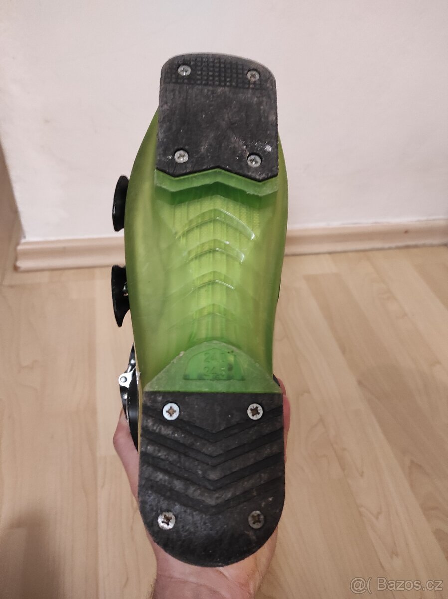 Prodám lyžařské boty Atomic 24/24,5 cm - 5