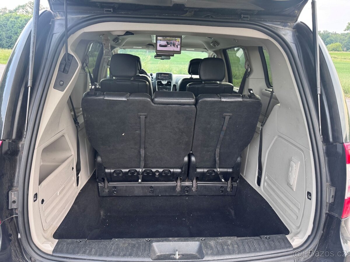 Chrysler Town Country 3,6 LPG Limited DVD 2012 - 5