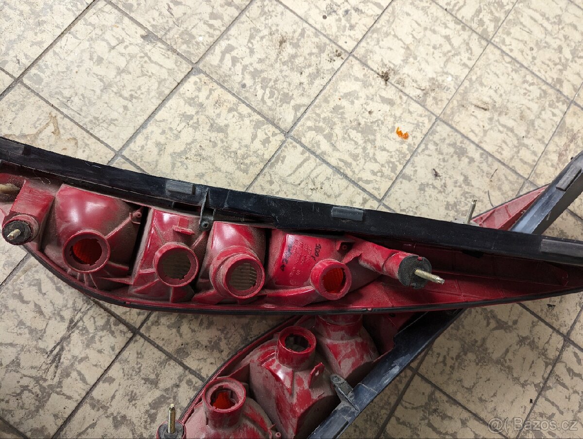 Ford Mondeo zadní světla - 5