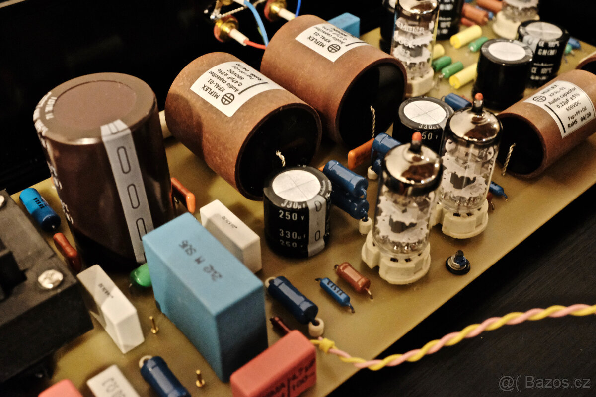 Valvenia phono tube preamp - 5