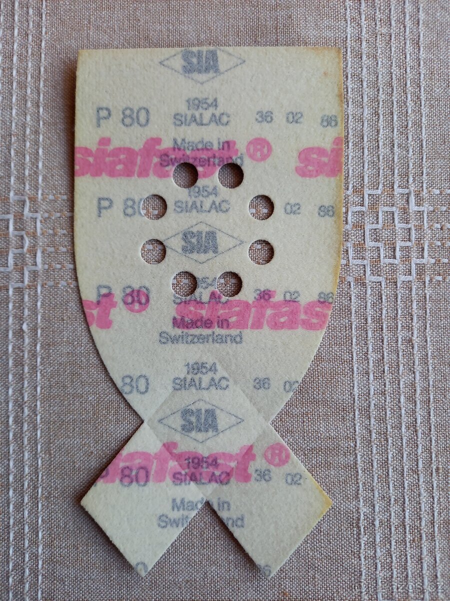 Brusné papíry k vibrační brusce Black & Decker - 5