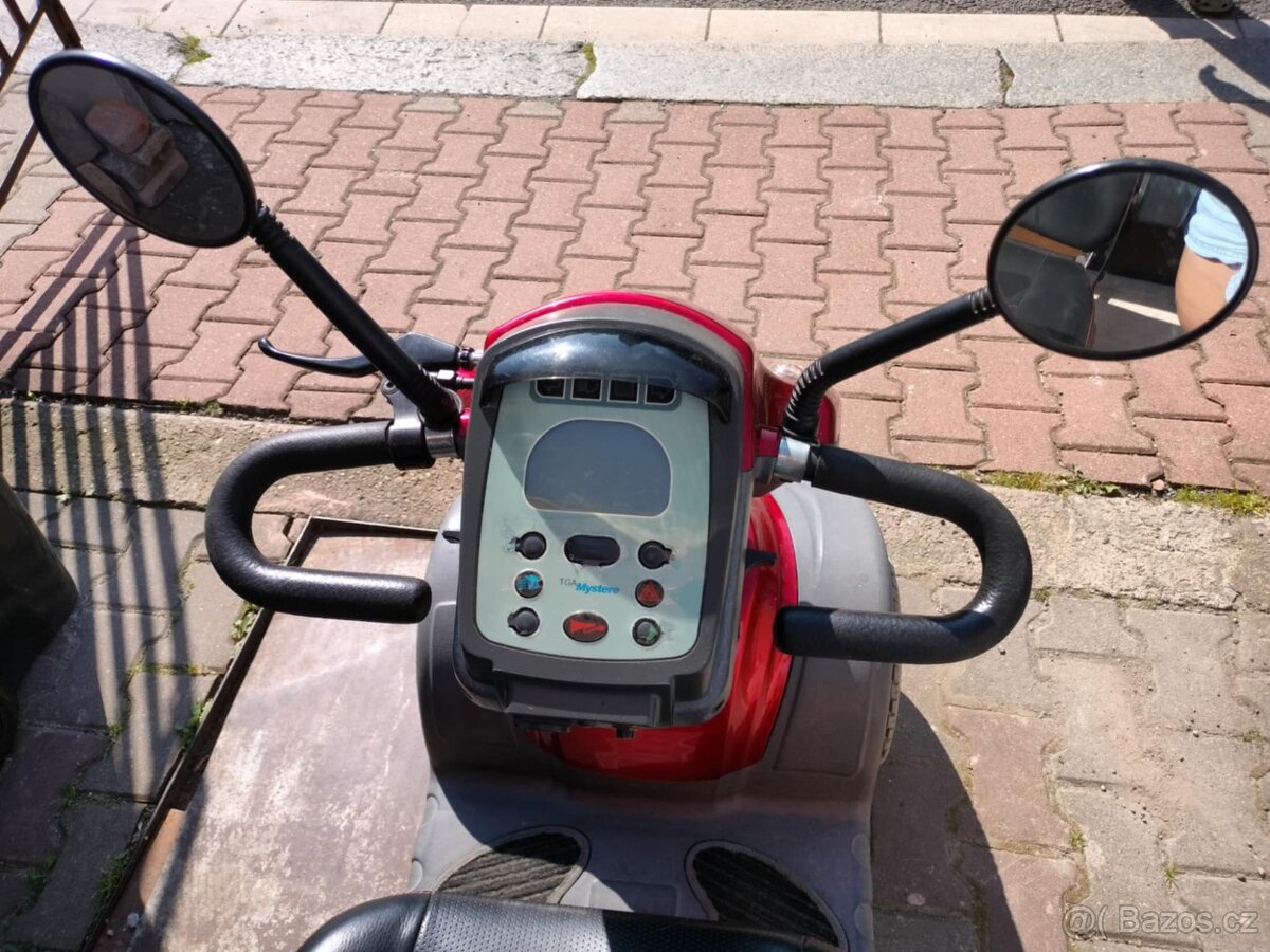 Čtyřkolový elektrický skútr - 5