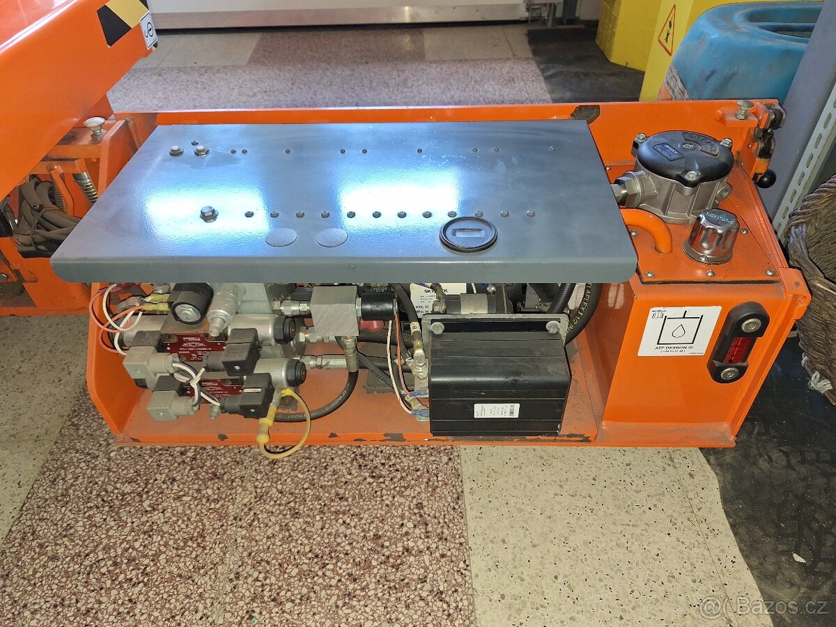 Nůžková plošina SKYJACK SJIII 3219 - 5