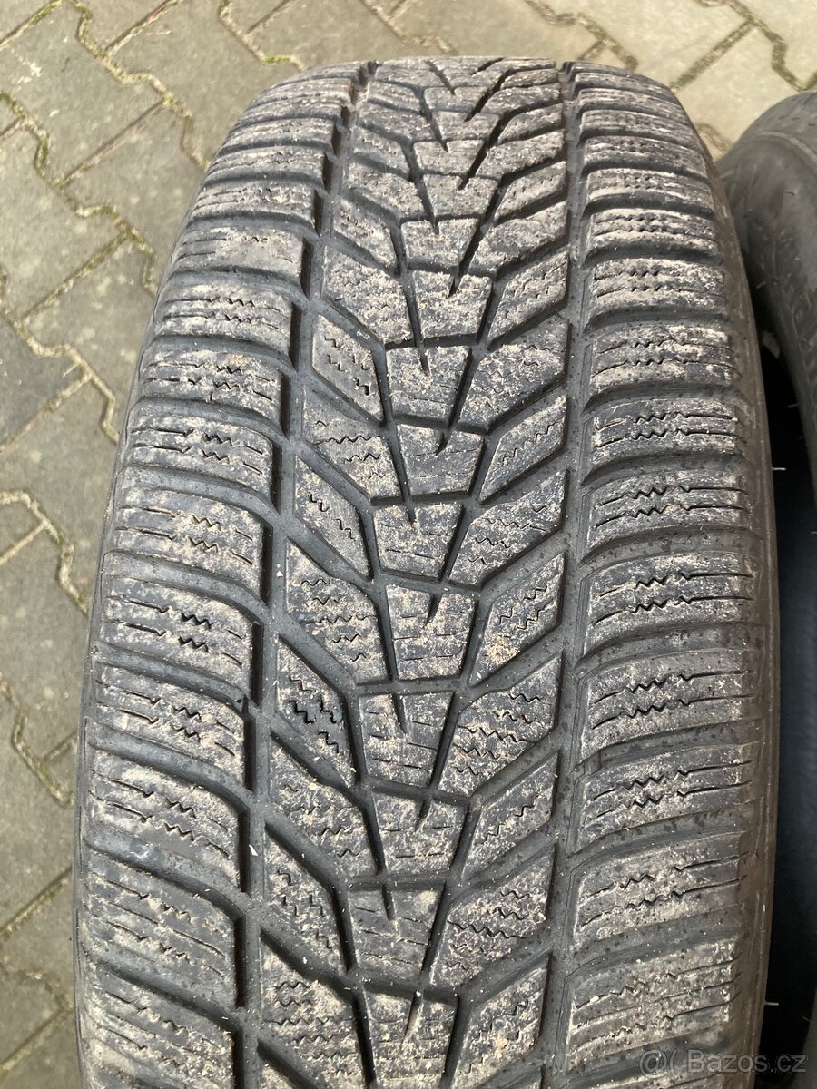 Hankook zimní pneu 215/65 R17 - 5