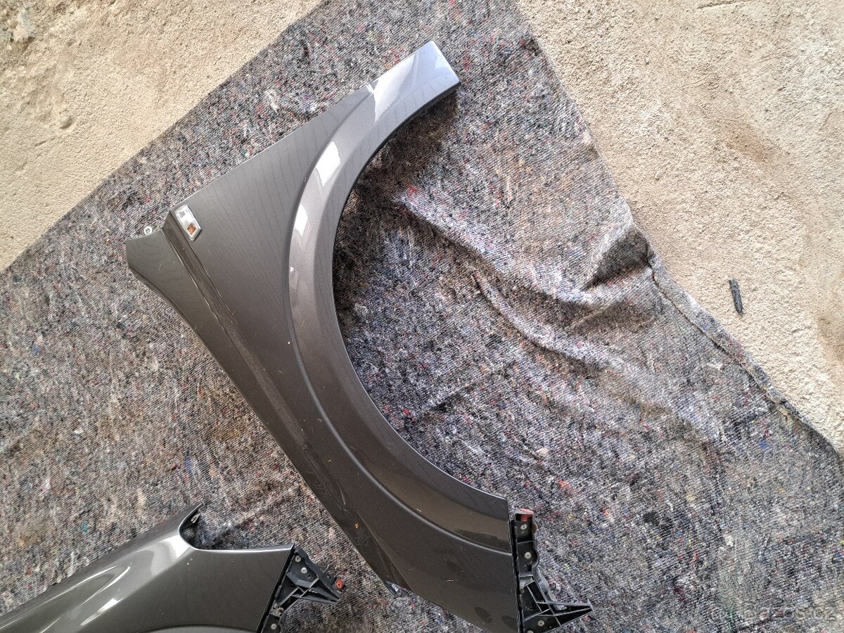 Opel Astra H Caravan šedá 177/GAL díly karoserie - 5