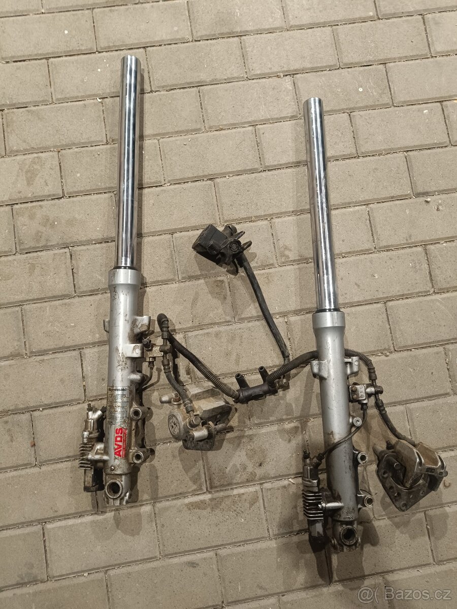 Kawasaki GPZ 1000RX - 5