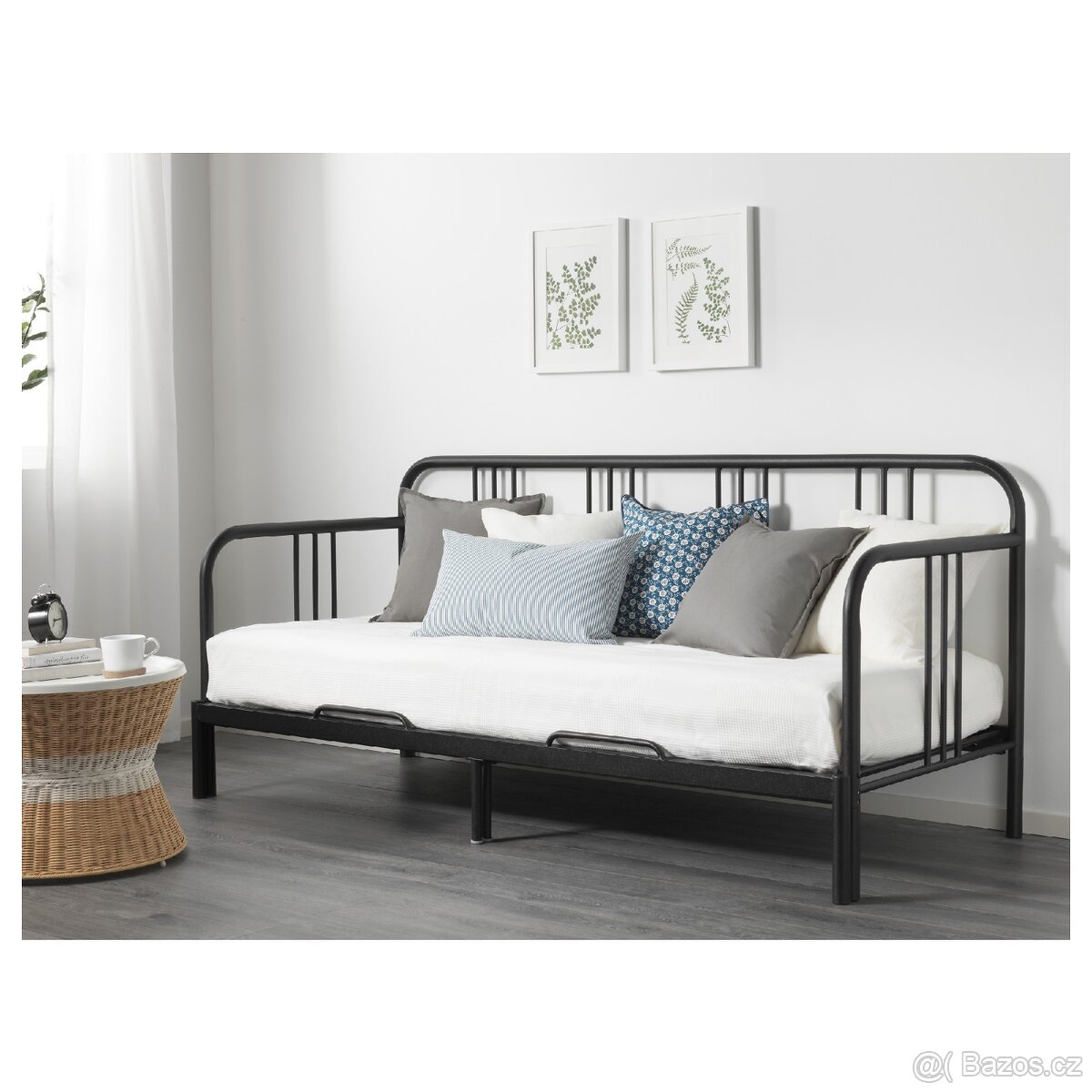 Kovova postel. - 5