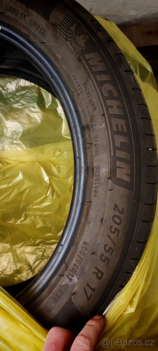 Michelin 205/55 r17 - 5