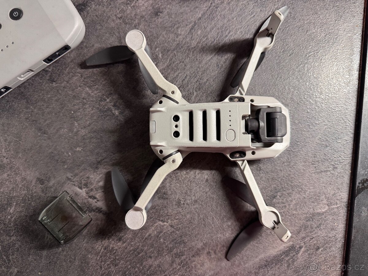 DJI mini 2 SE- top stav, 2 baterie a originál brašna DJI - 5