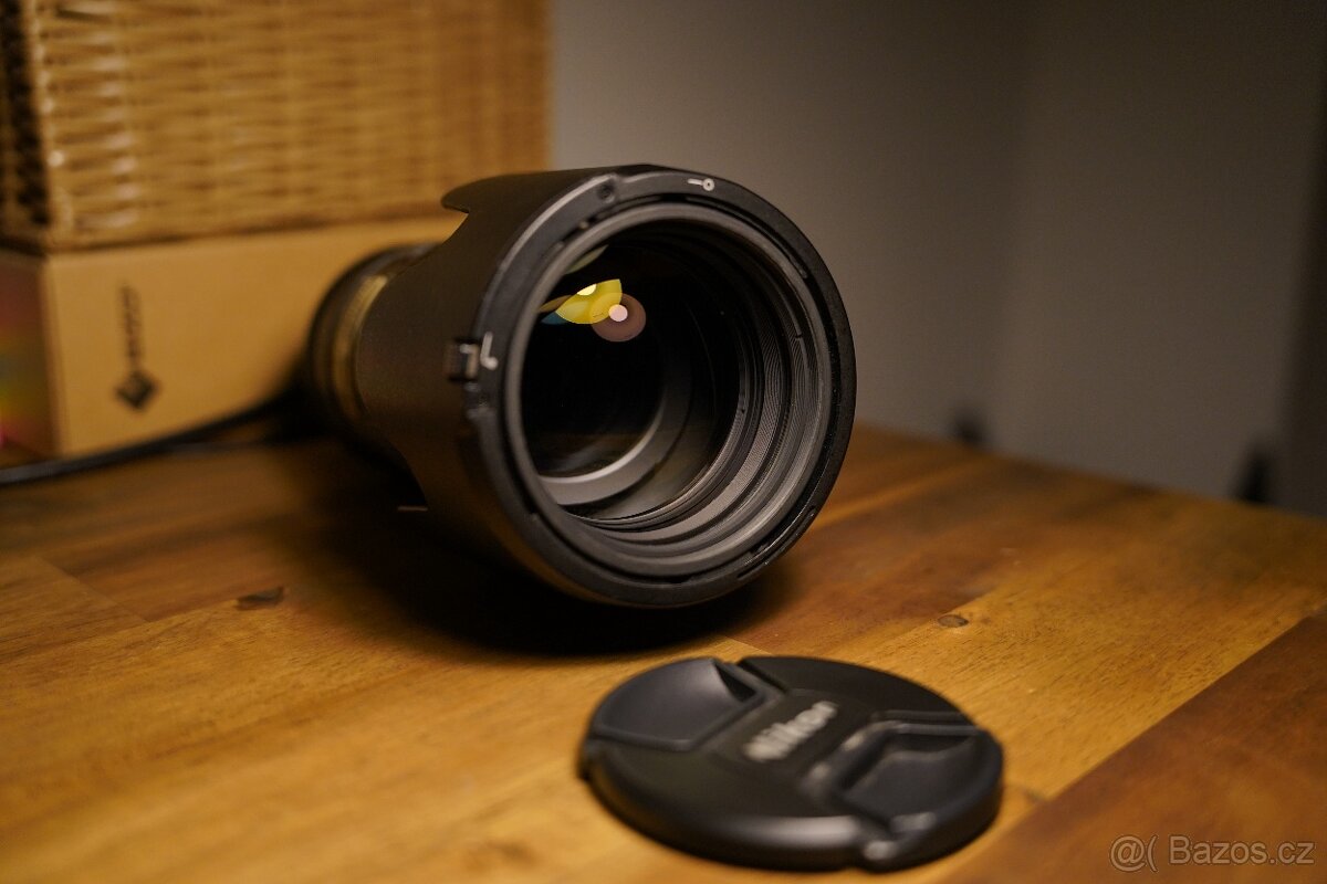 Nikon ED AF-S VR-NIKKOR 70-200mm f2.8 - 5