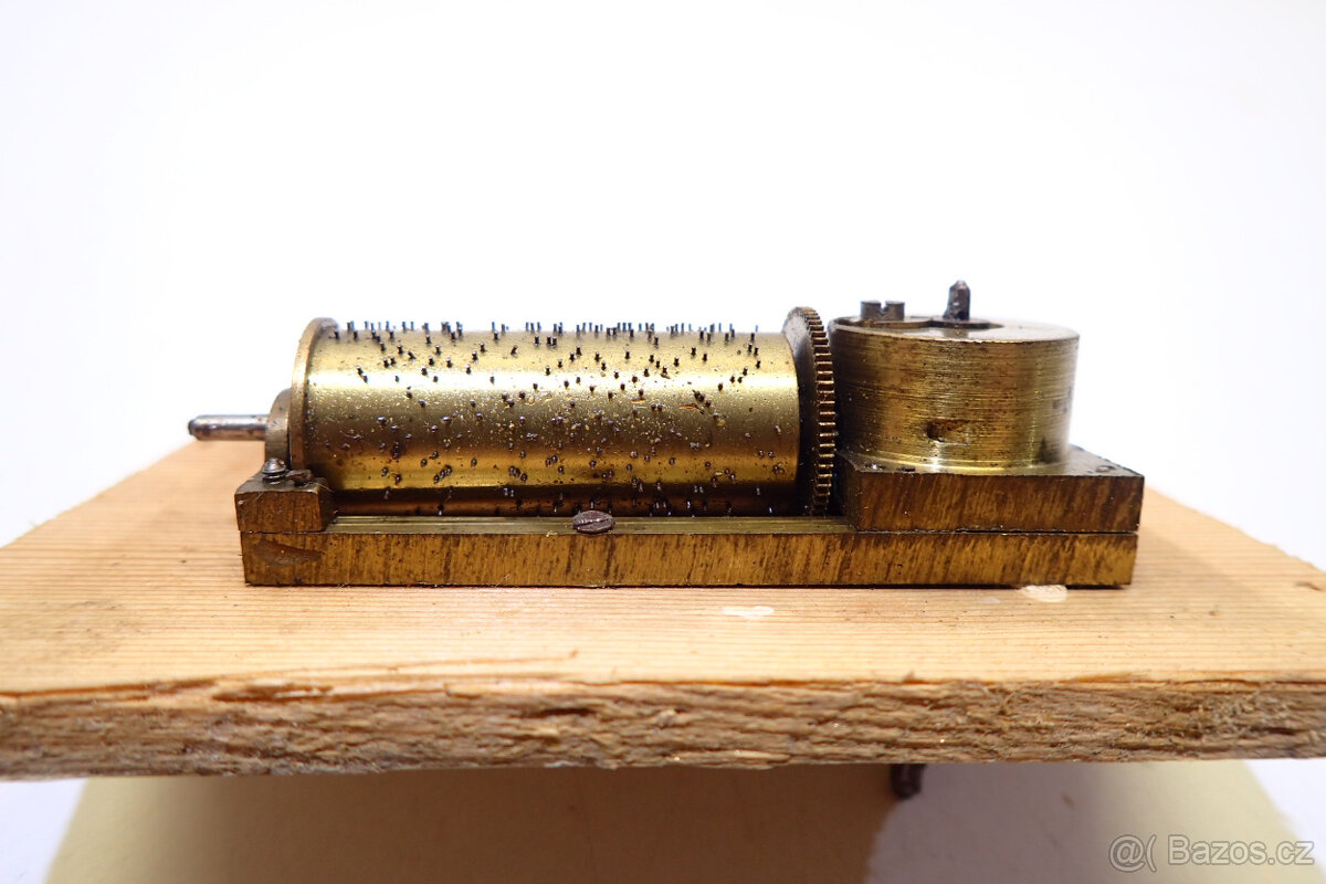 Hrací strojek - přes 100 let starý - 5