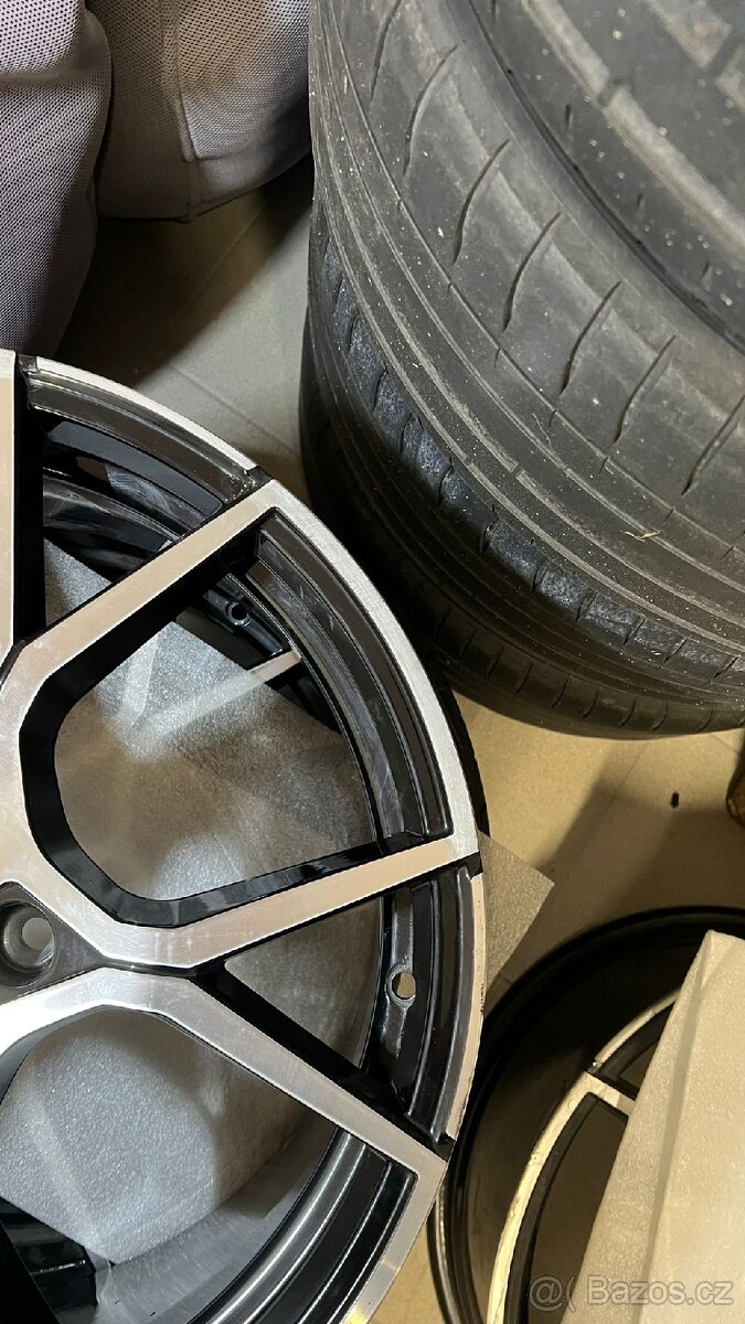 Renault FUJI 19" - 5