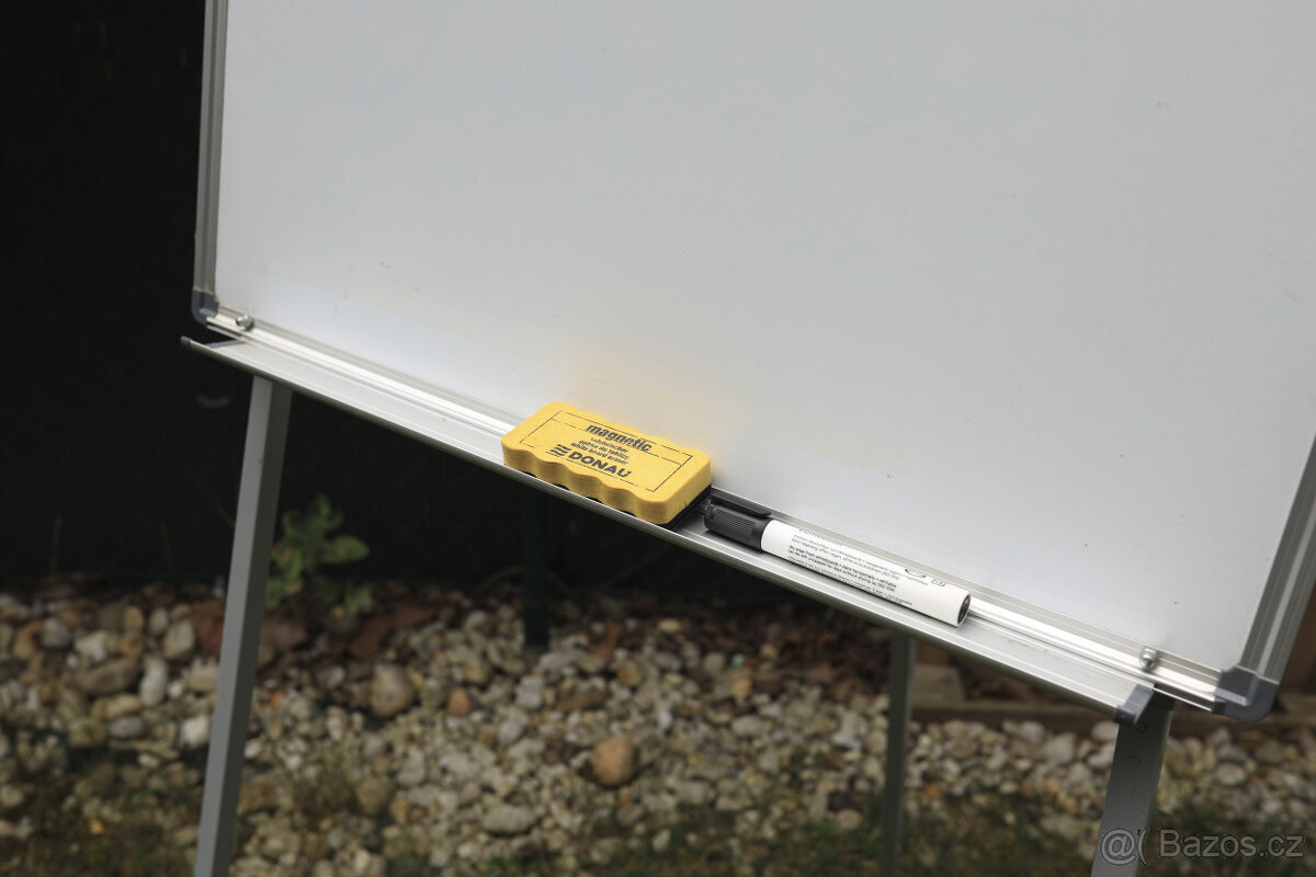 Flipchart magnetický, whiteboard, úchyt na papíry. - 5