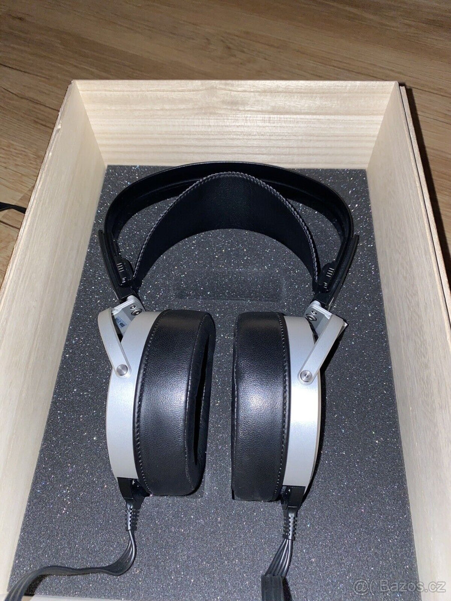 STAX SR-009S ELEKTROSTATICKÁ REFERENČNÍ SLUCHÁTKA 009 s - 5