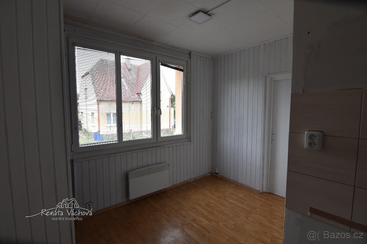 prodej, byt 3+1, 72 m2 , Petrovice okr.Rakovník - 5