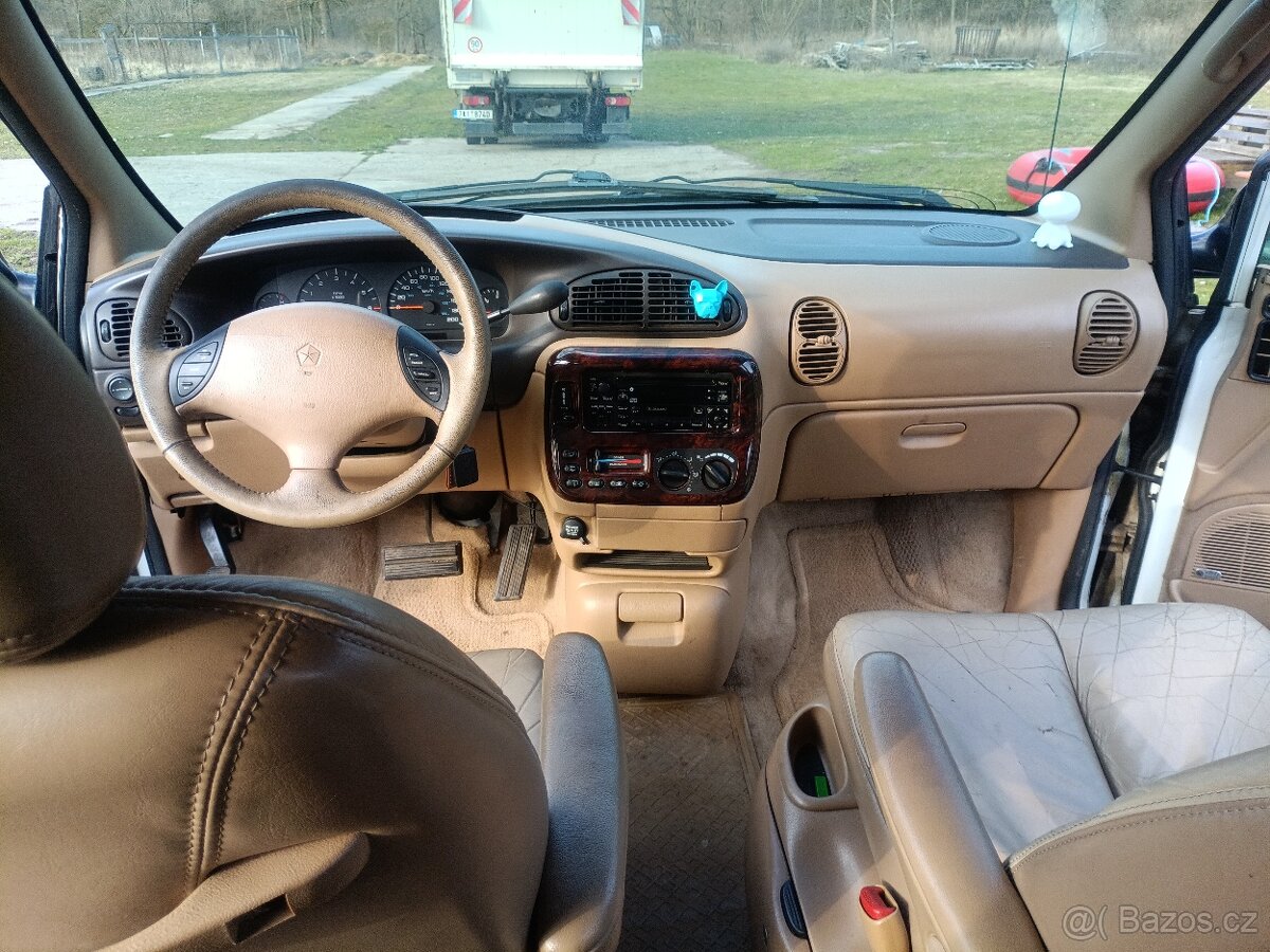 Chrysler Voyager Town Country - 5