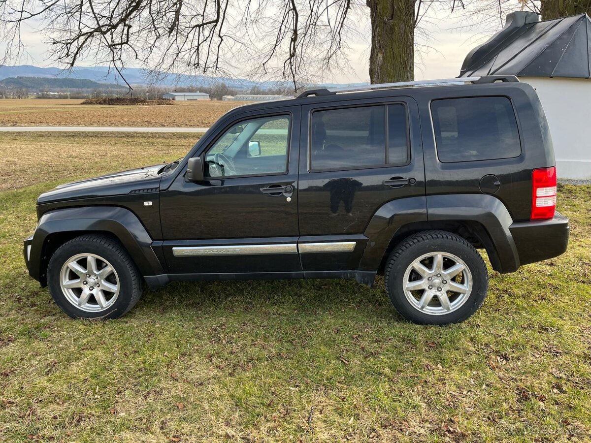 JEEP Cherokee Liberty (KK) - 5