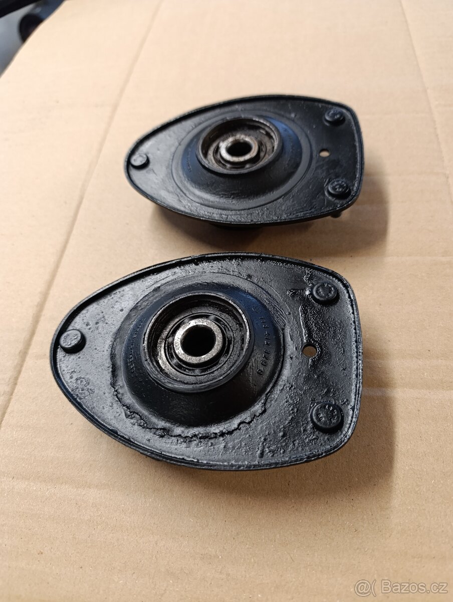 horní uložení tlumiče VW Brouk 1302/1303 -