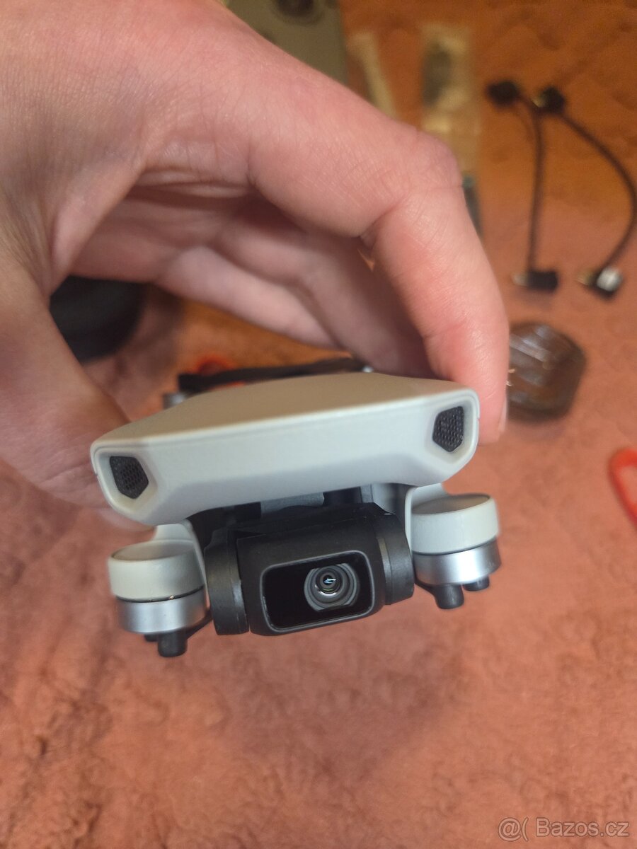 DJI Mini 2 SE (kat. C0) jako nový, 19 cyklů, pouzdro SD card - 5