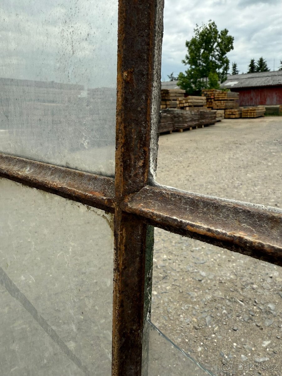 Tovární okno 63 - 5