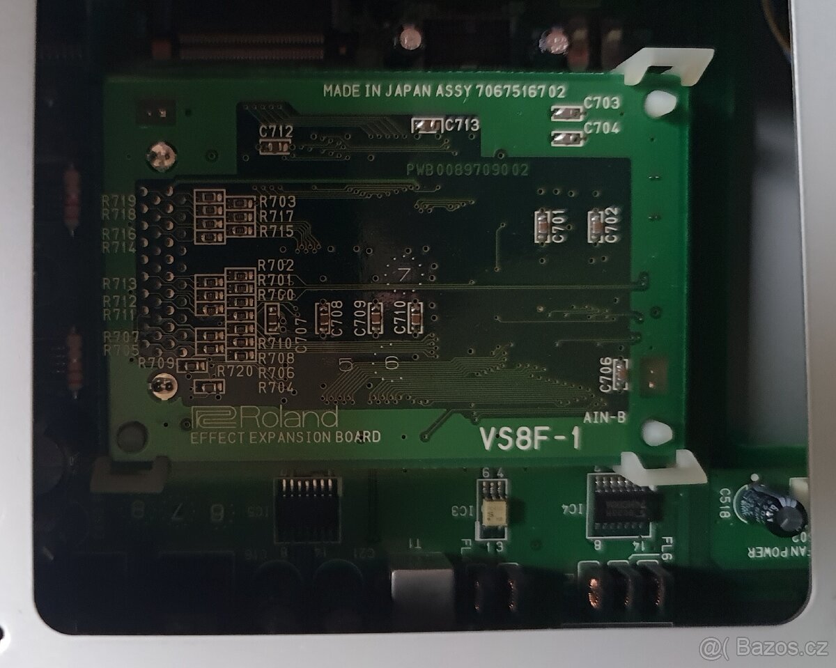 Roland VS-880 Studio + Efektová karta + SD adaptér - 5