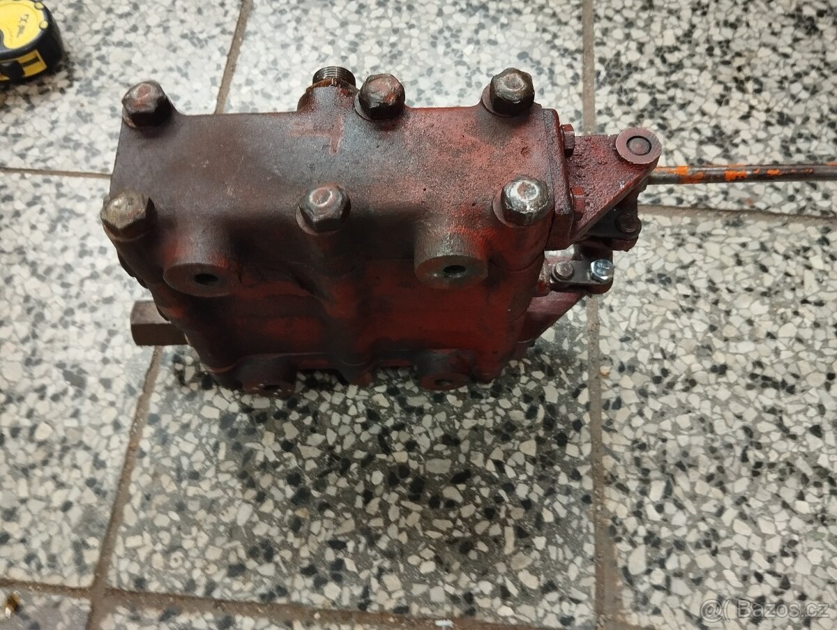 Hydraulický rozvaděč - 5