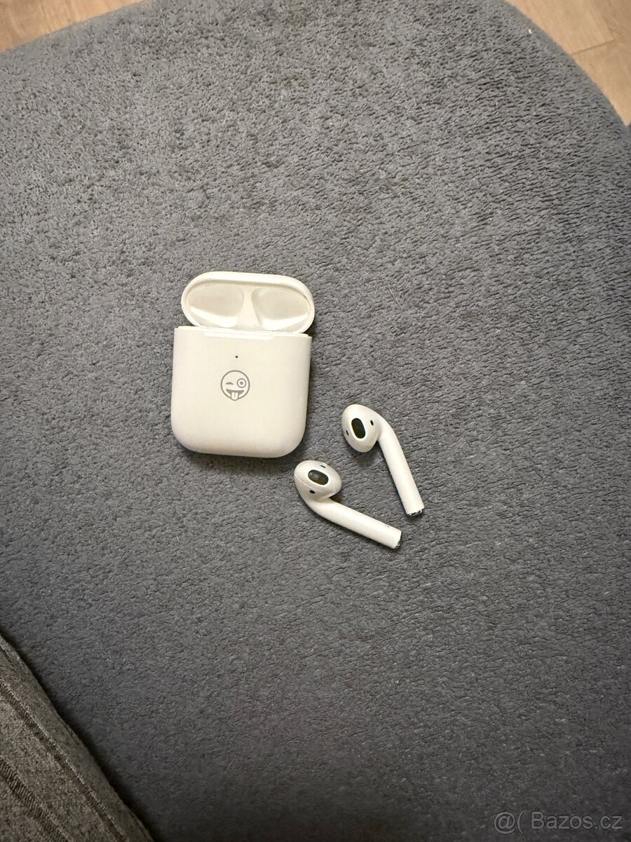 Apple AirPods 2 (2019) - 5