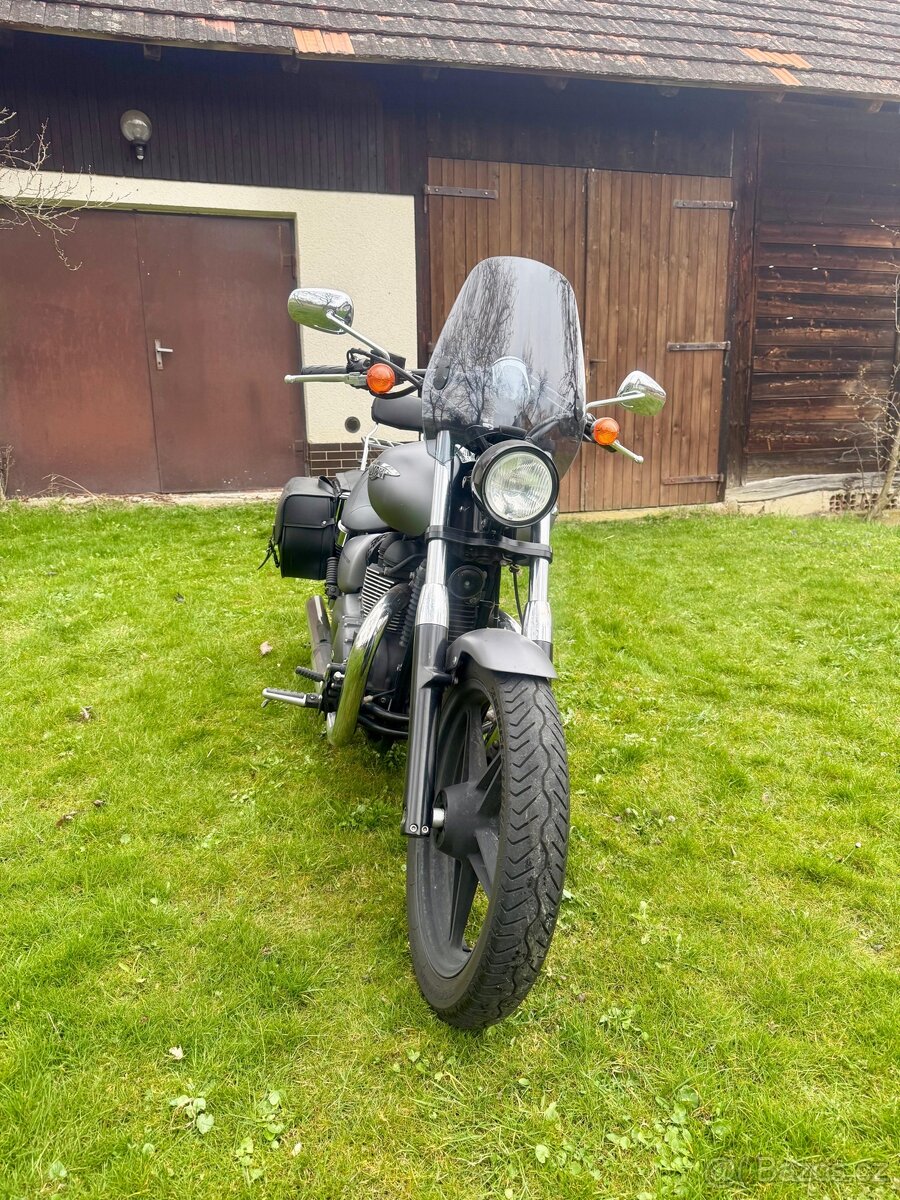 Triumph Speedmaster 900 - 5