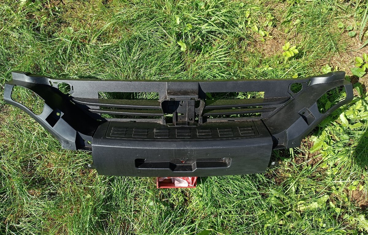 Střední dil nárazníku IVECO 105802315882 - 5