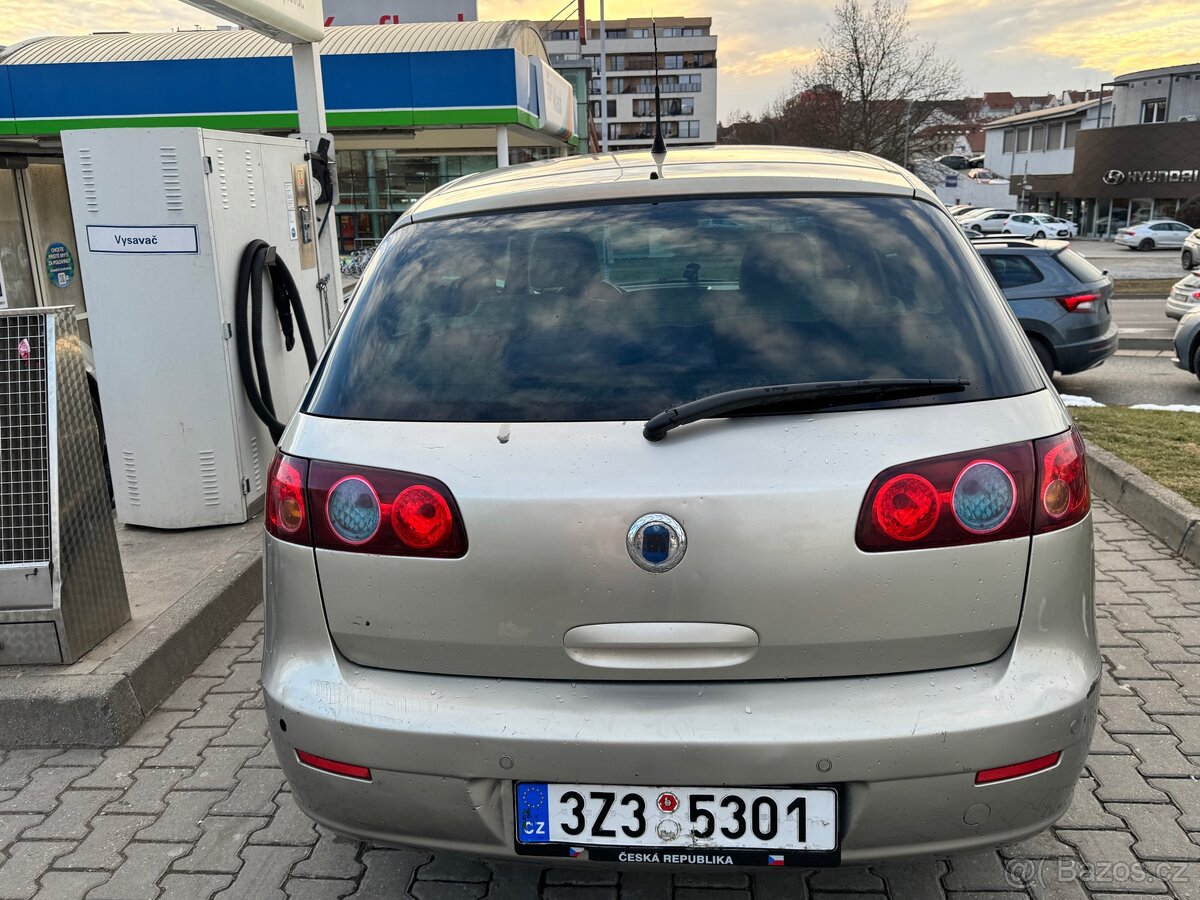 Fiat Croma 1.9 JTD - 5