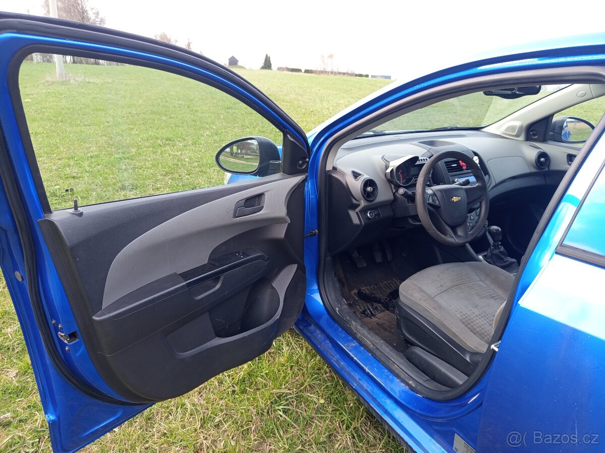Chevrolet aveo 1.2 - 5