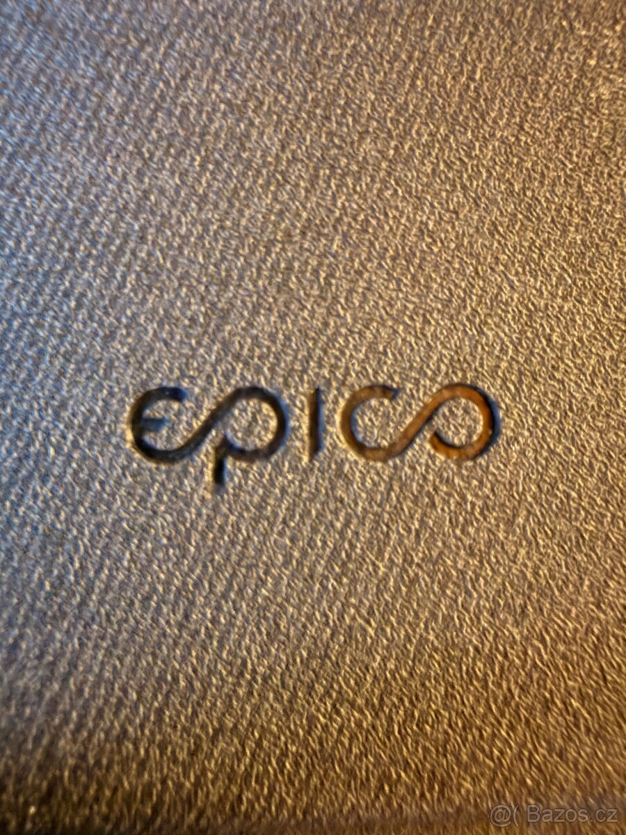 Klávesnice s pouzdrem Epico pro iPad (maďarská verze) - 5